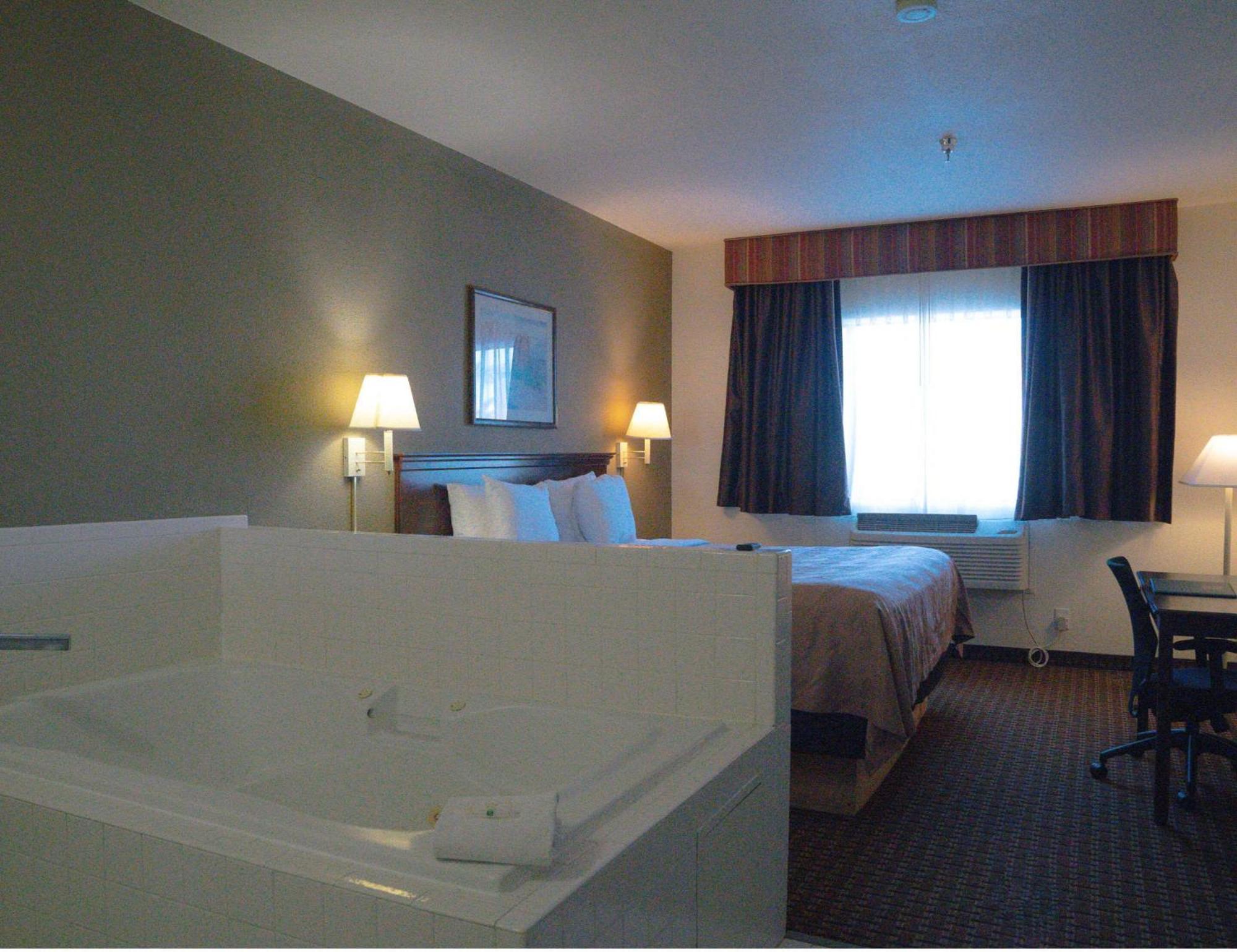 Quality Inn & Suites Yuma Exteriör bild