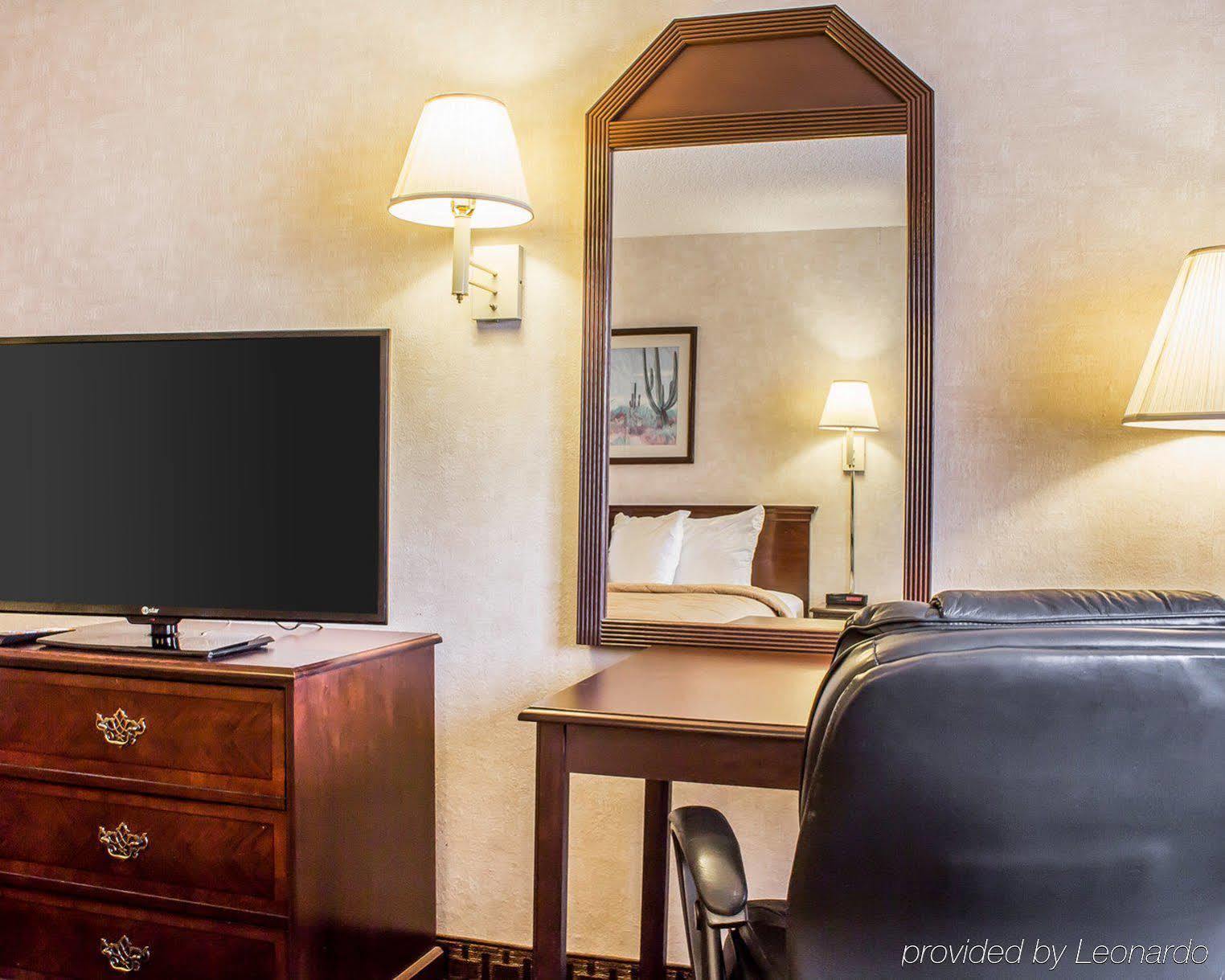 Quality Inn & Suites Yuma Exteriör bild