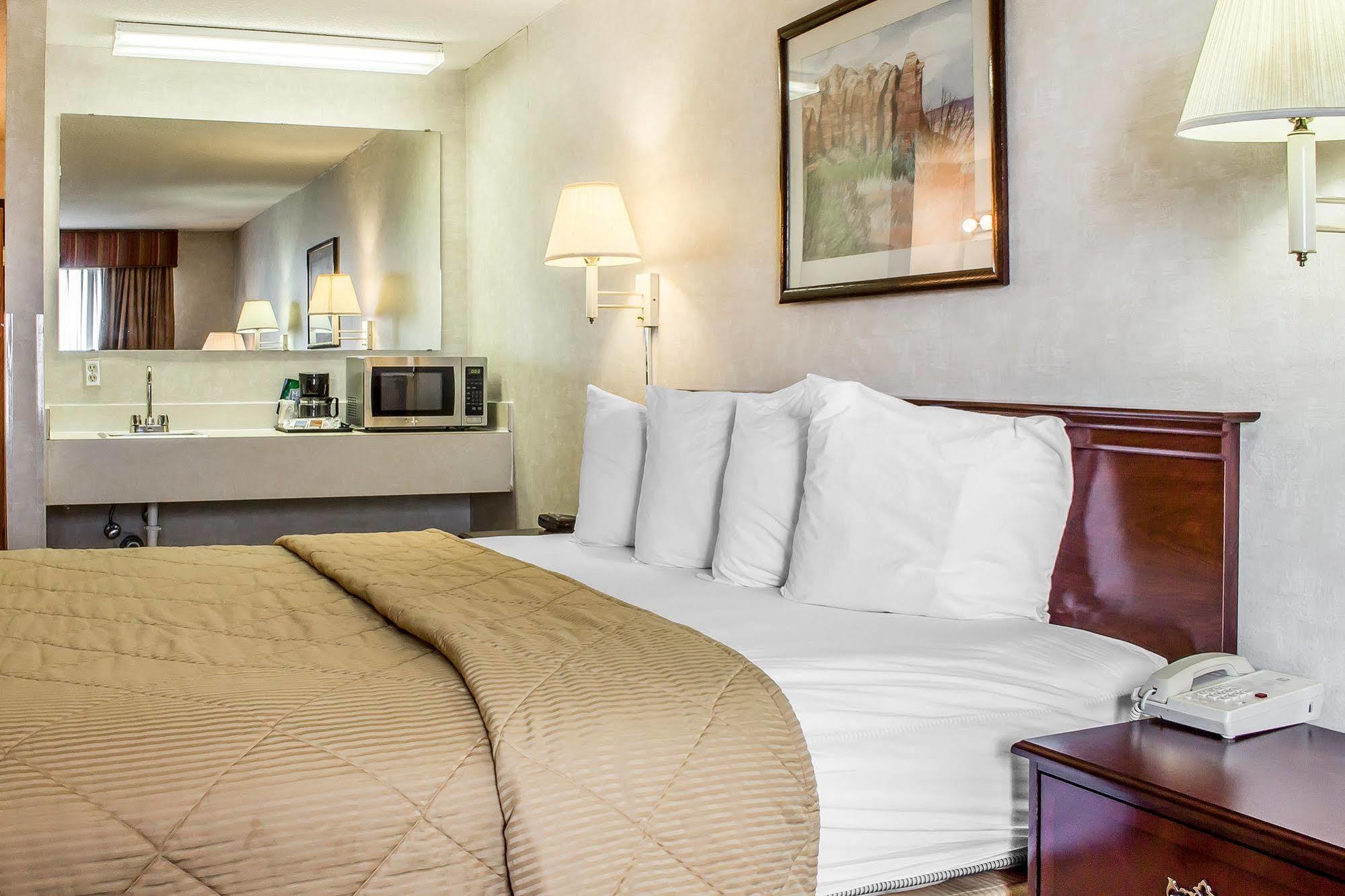 Quality Inn & Suites Yuma Exteriör bild
